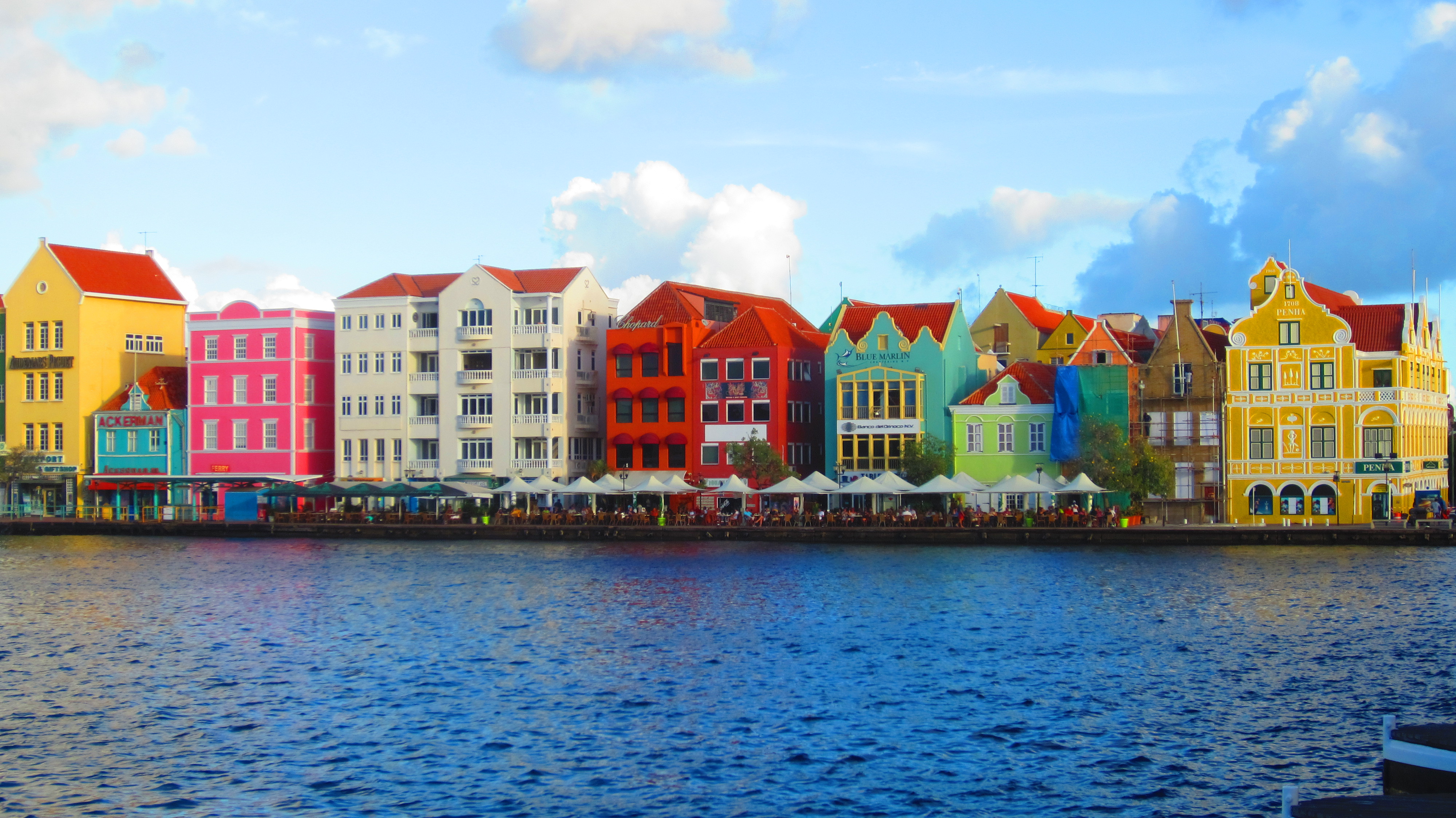 Curaçao and Djibouti - two new Cloudflare datacenters located where undersea cables meet